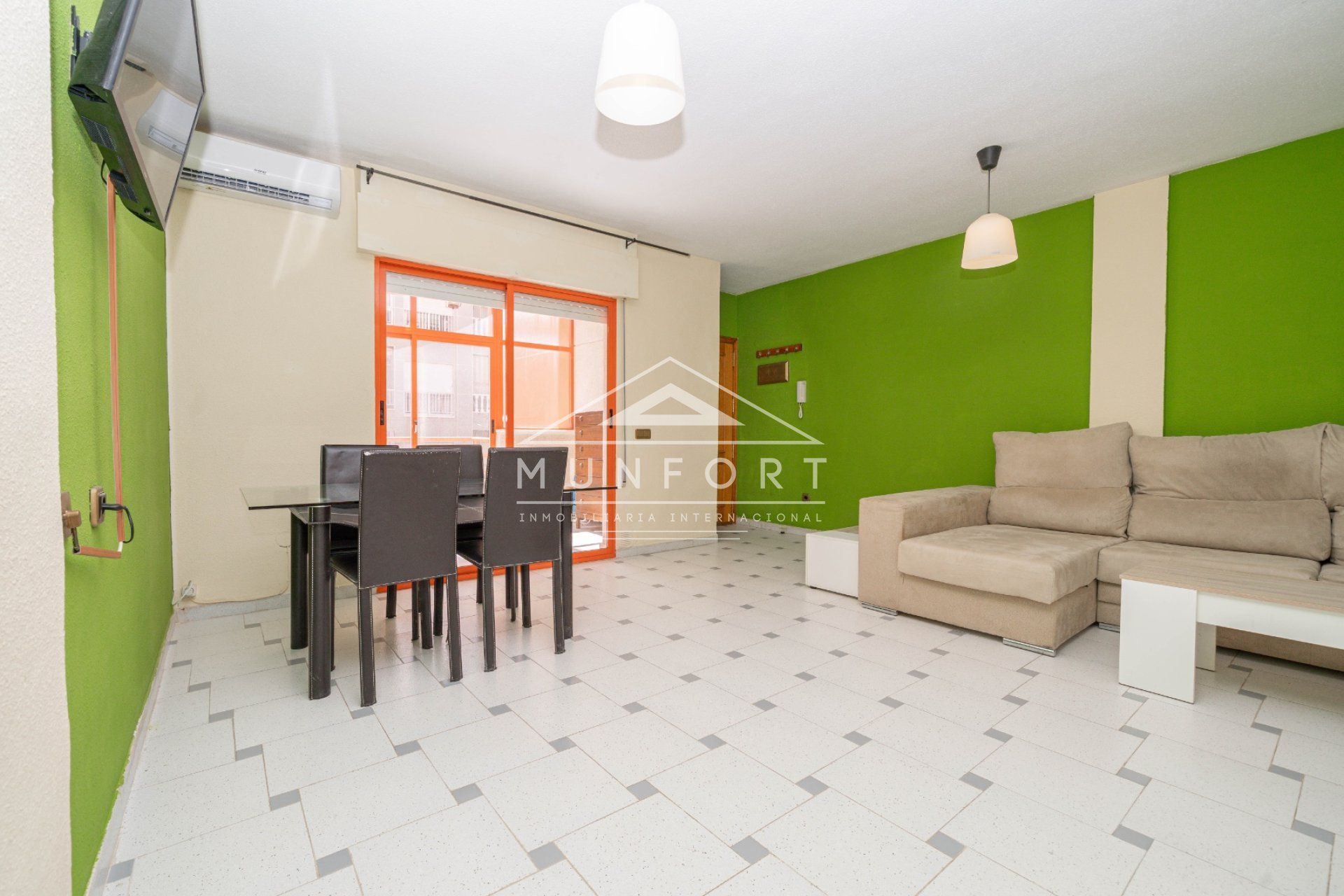 Resale - Apartments -
Torrevieja - Playa del Cura - Torrevieja