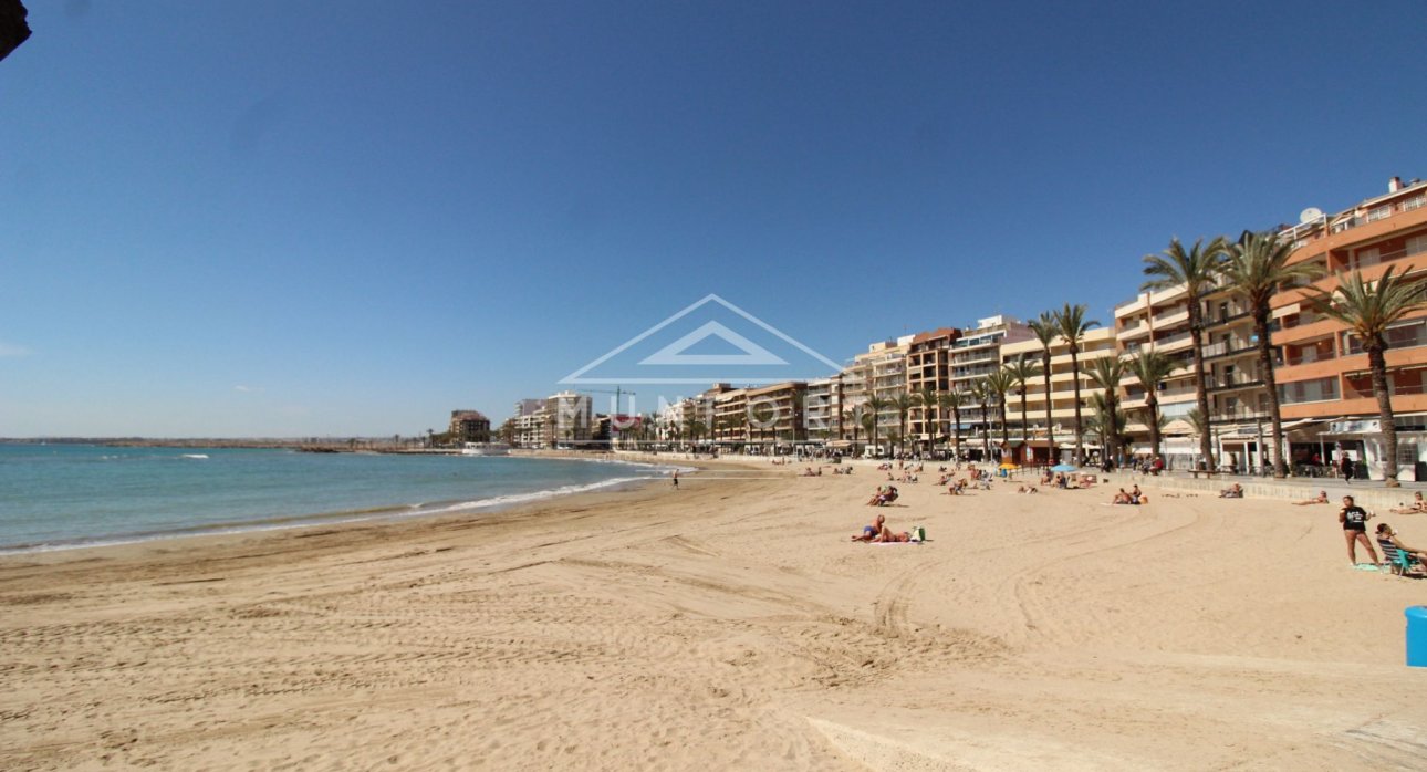 Resale - Apartments -
Torrevieja - Playa del Cura - Torrevieja