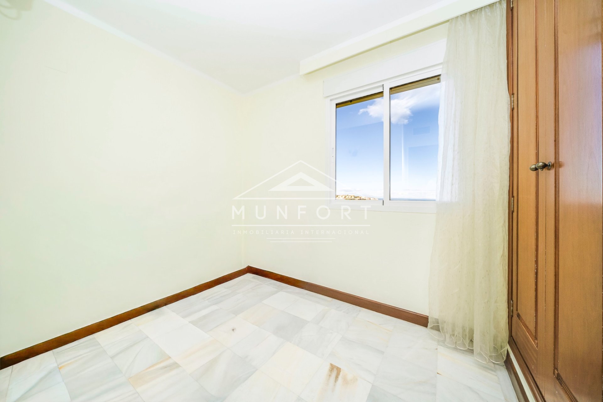 Resale - Apartments -
Torrevieja