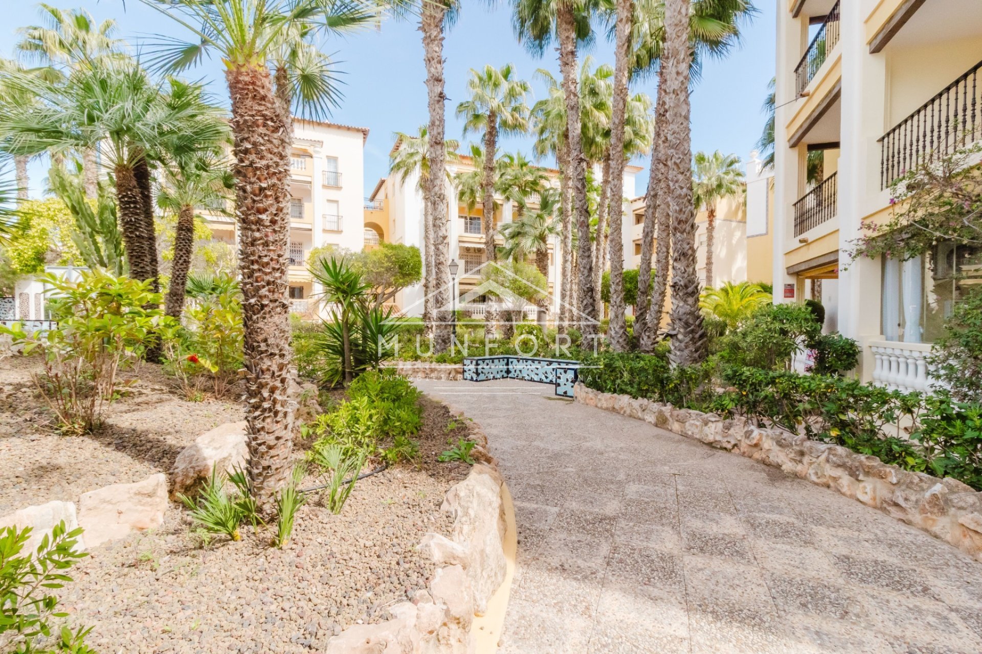 Resale - Apartments -
Torrevieja