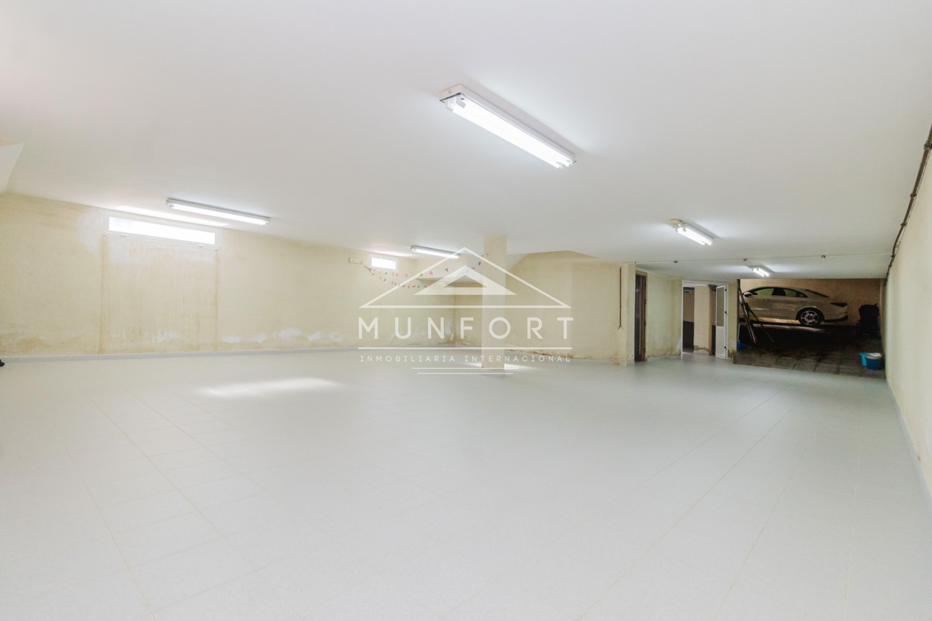 Resale - Building -
Alcázares, Los - Los Alcázares