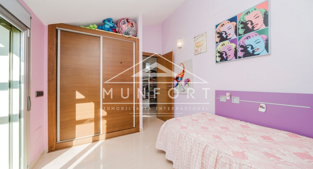 Resale - Building -
Pilar de la Horadada