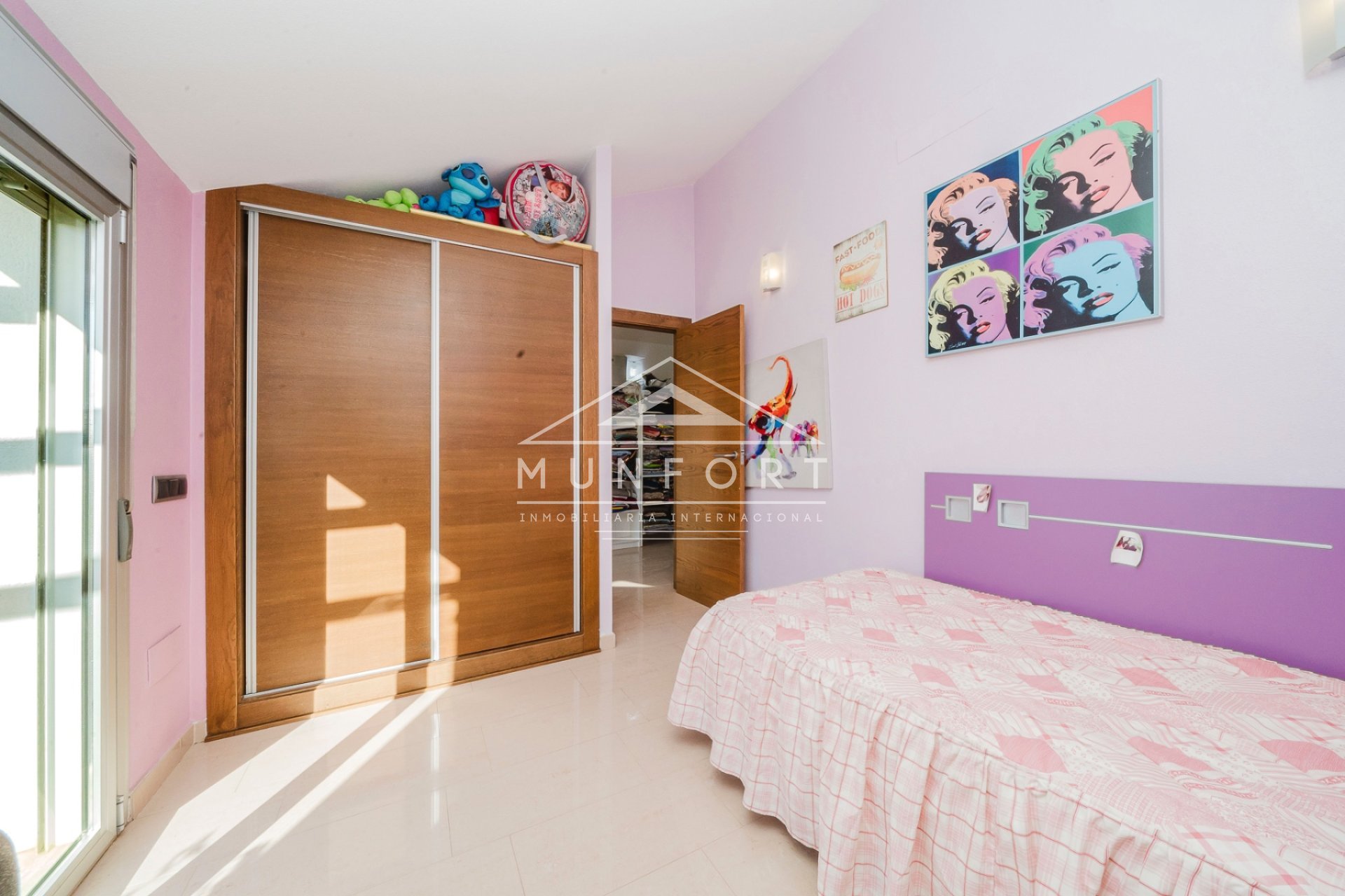 Resale - Building -
Pilar de la Horadada