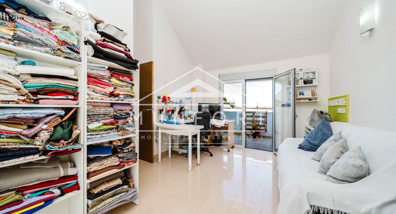 Resale - Building -
Pilar de la Horadada