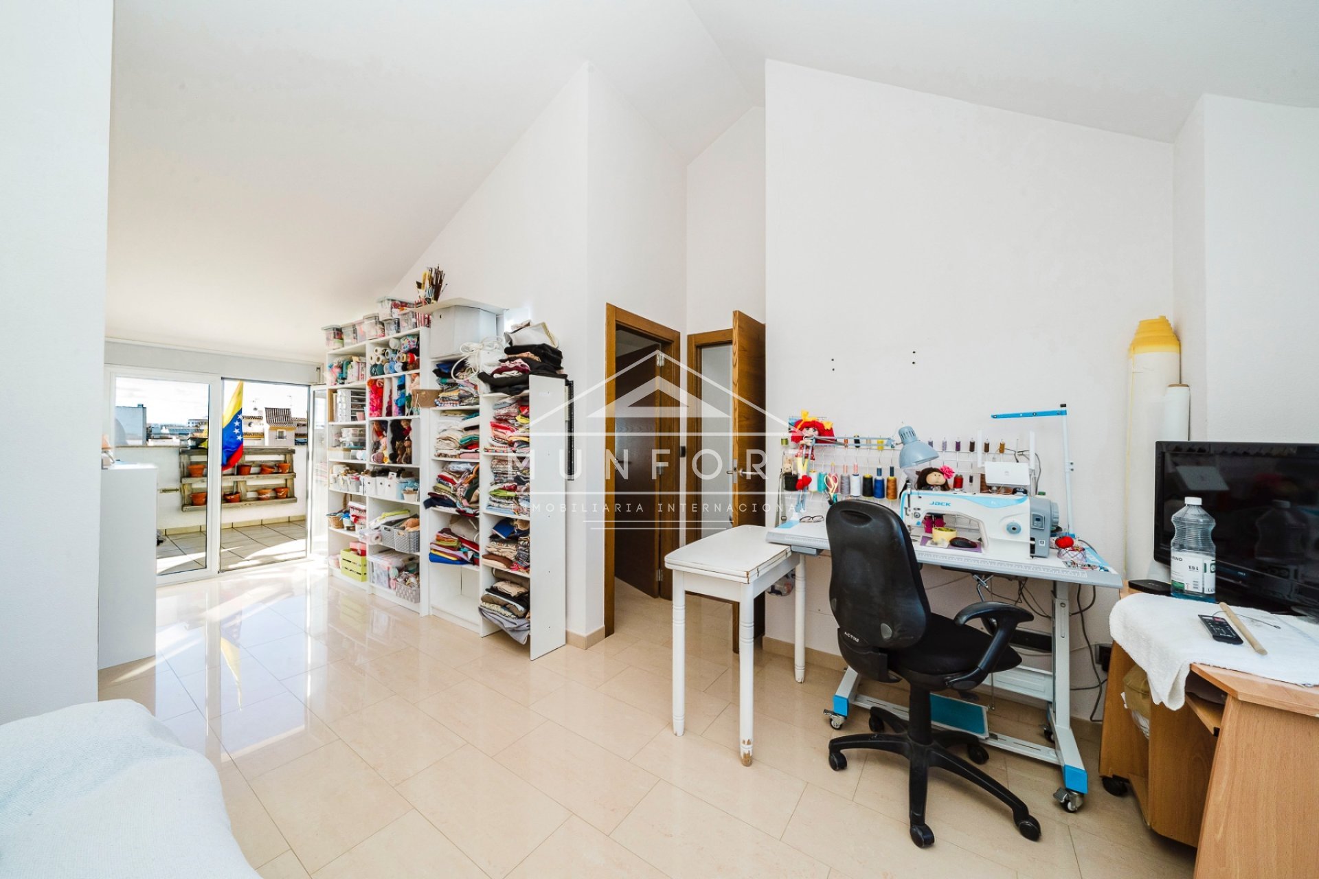 Resale - Building -
Pilar de la Horadada