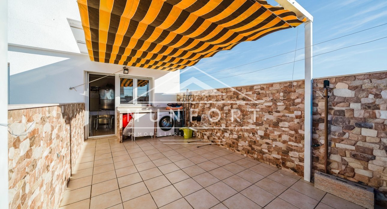 Resale - Building -
Pilar de la Horadada