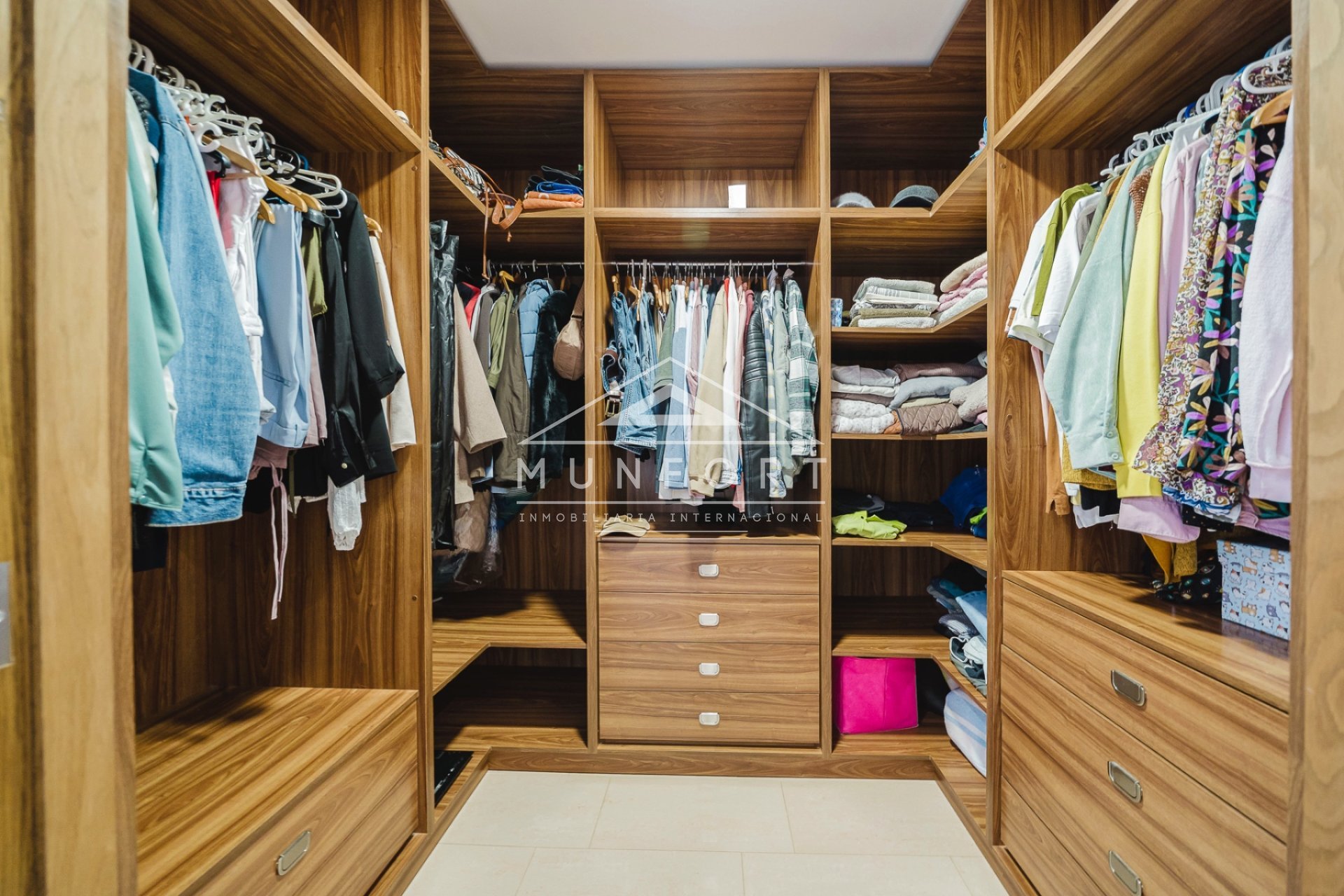 Resale - Building -
Pilar de la Horadada