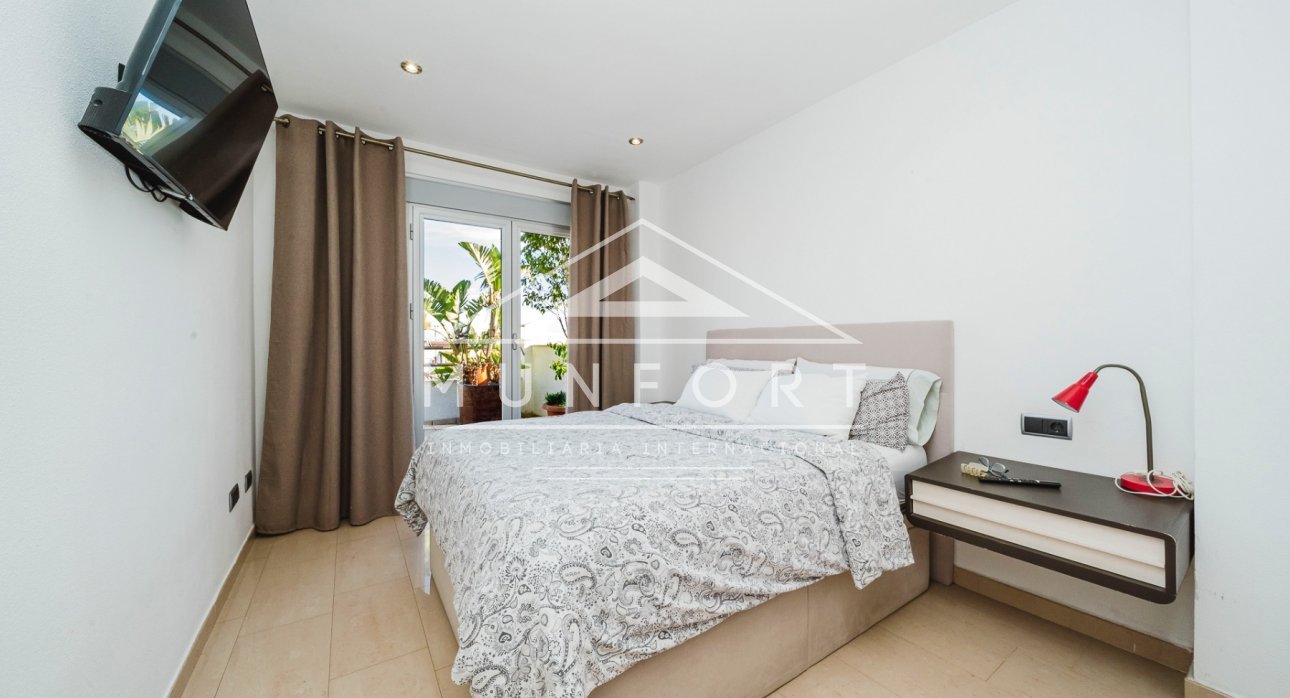 Resale - Building -
Pilar de la Horadada