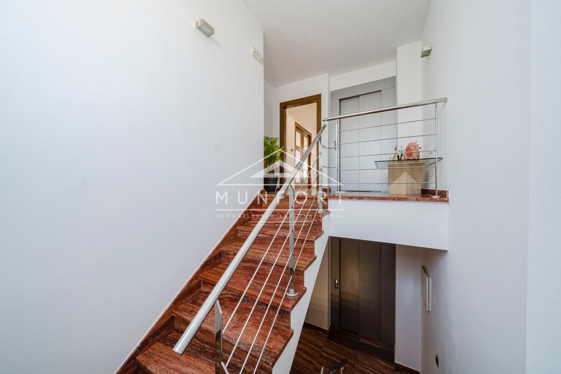 Resale - Building -
Pilar de la Horadada