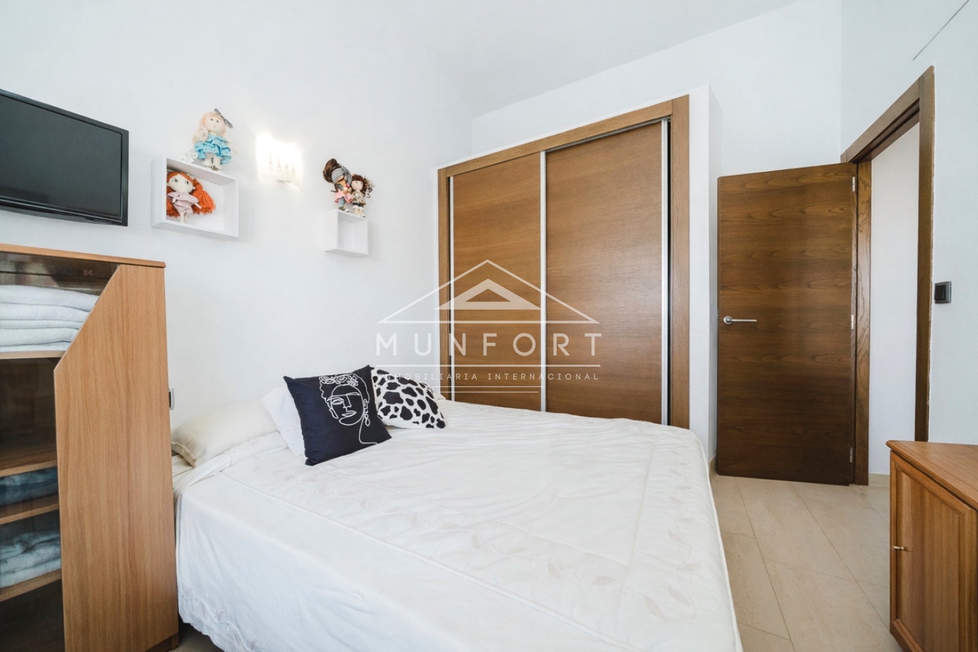 Resale - Building -
Pilar de la Horadada