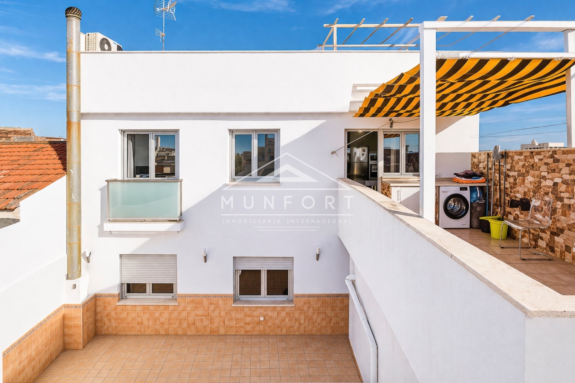 Resale - Building -
Pilar de la Horadada