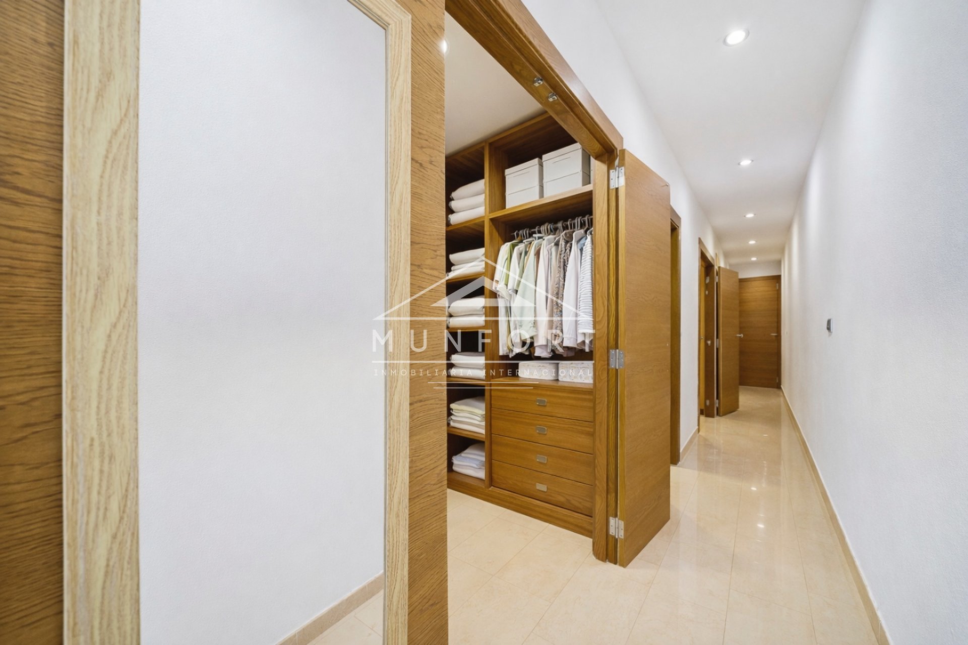 Resale - Building -
Pilar de la Horadada