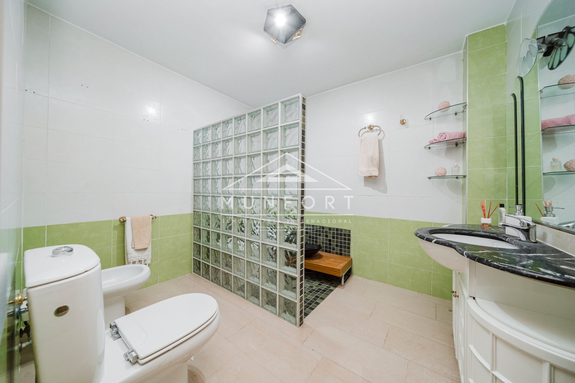 Resale - Building -
Pilar de la Horadada