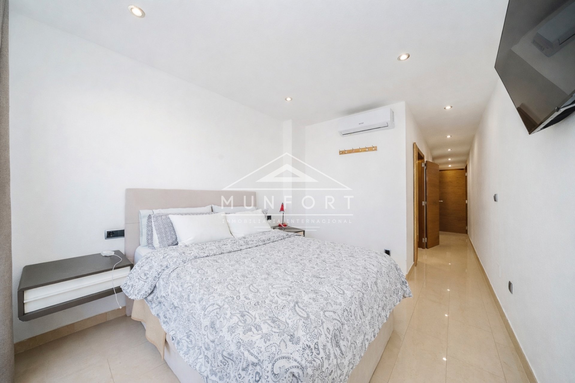 Resale - Building -
Pilar de la Horadada