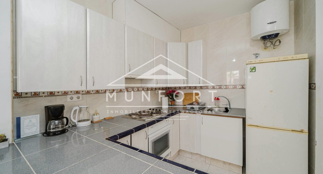 Resale - Building -
San Miguel de Salinas