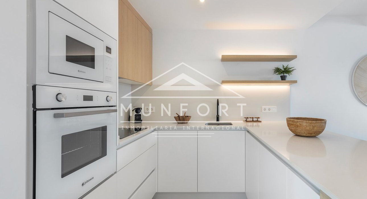 Resale - Bungalows -
Dolores