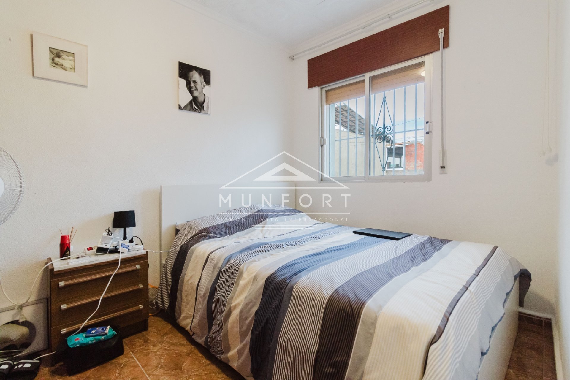 Resale - Bungalows -
Los Nietos