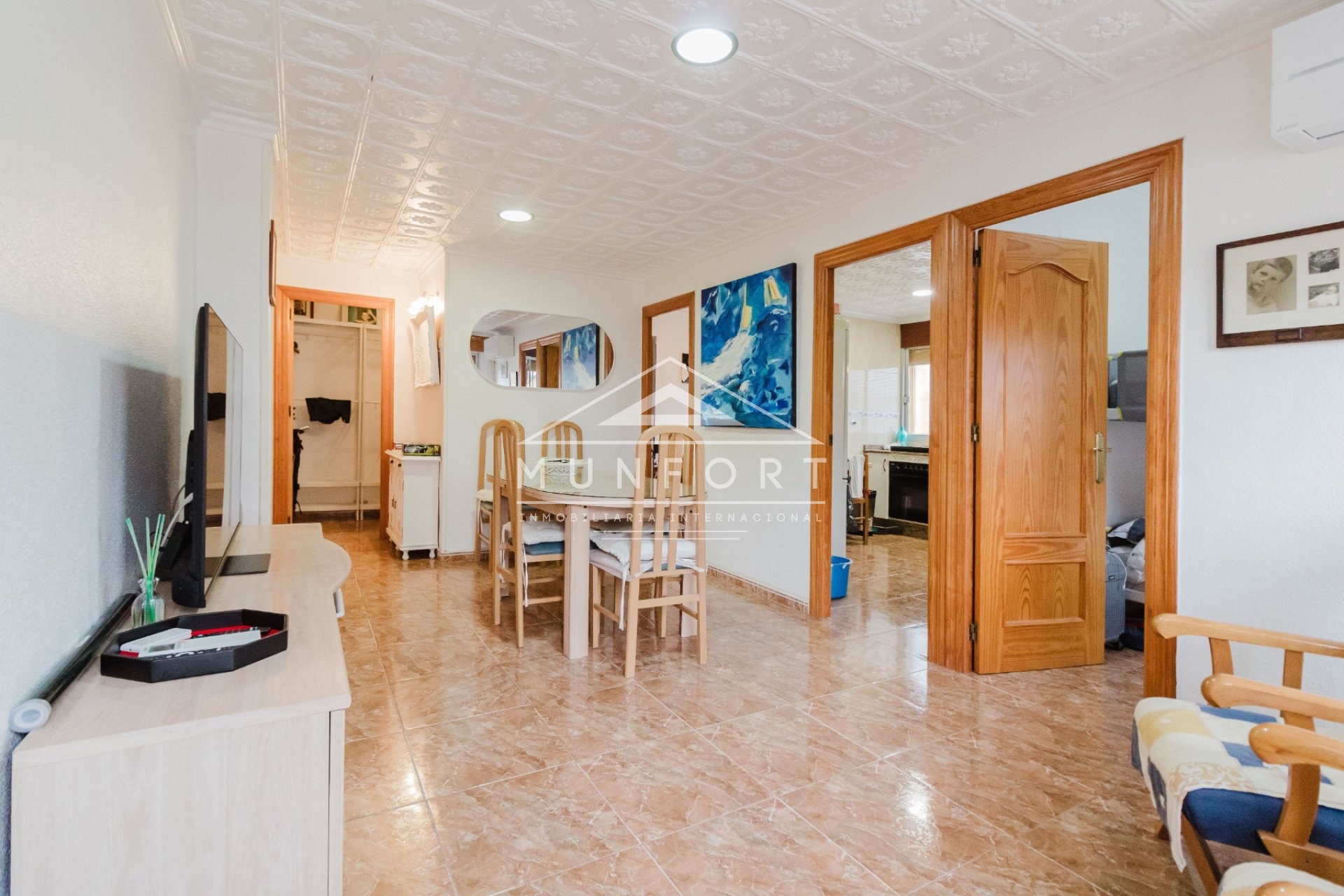 Resale - Bungalows -
Los Nietos