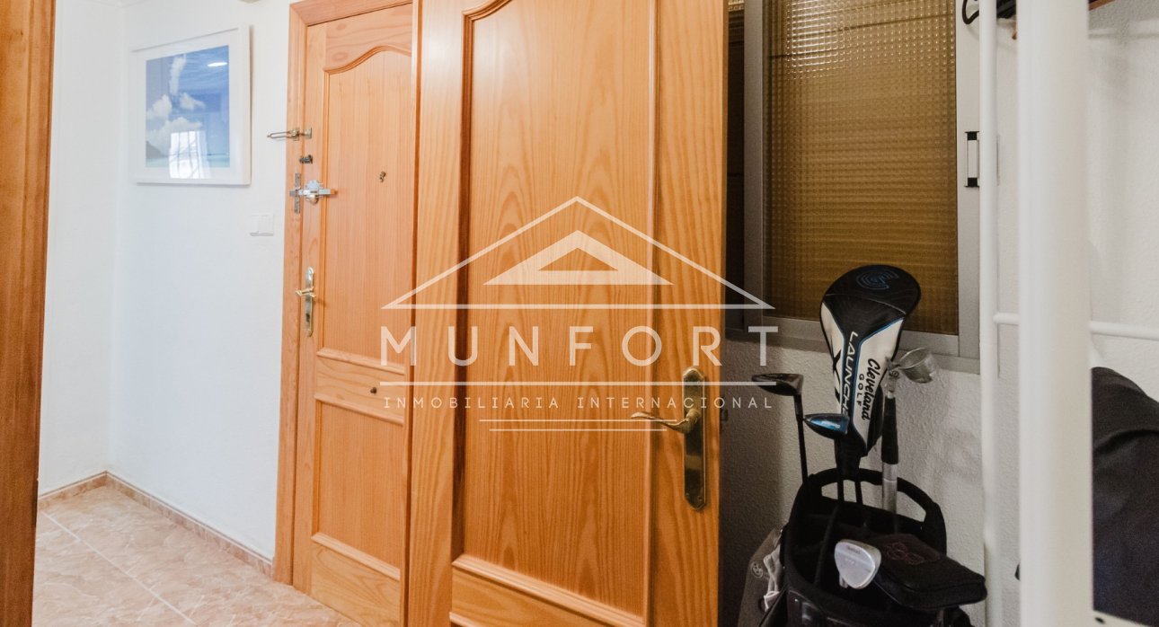 Resale - Bungalows -
Los Nietos