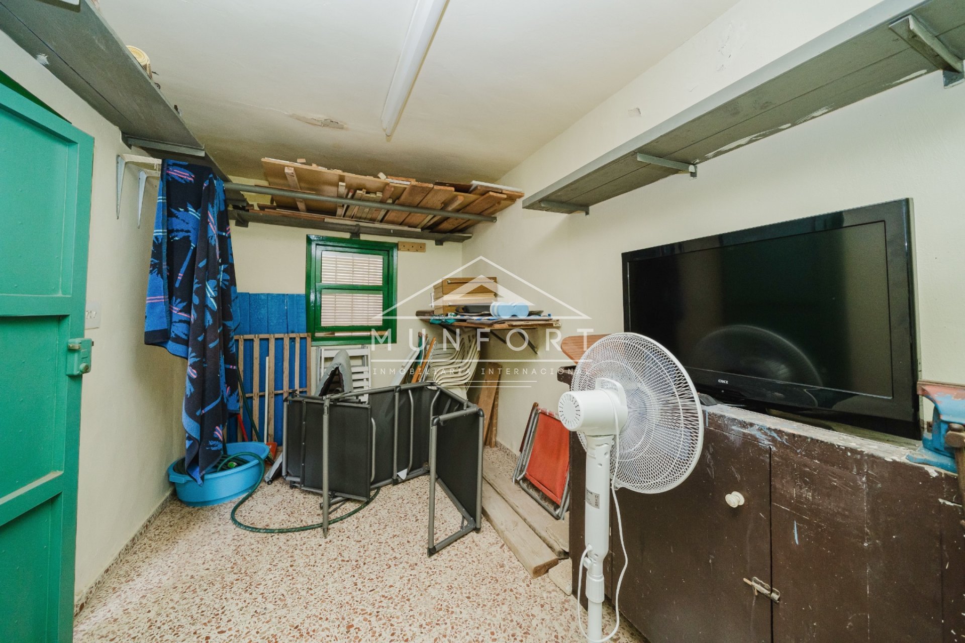 Resale - Bungalows -
Los Nietos