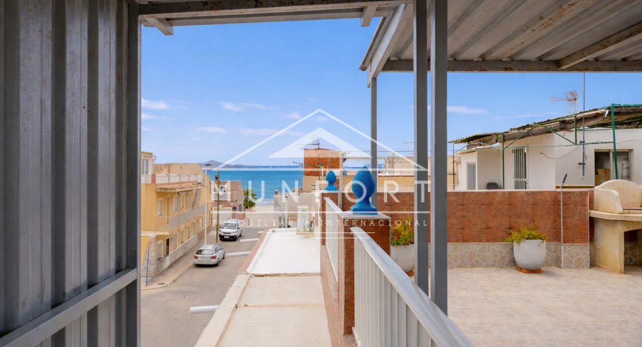 Resale - Bungalows -
Los Nietos