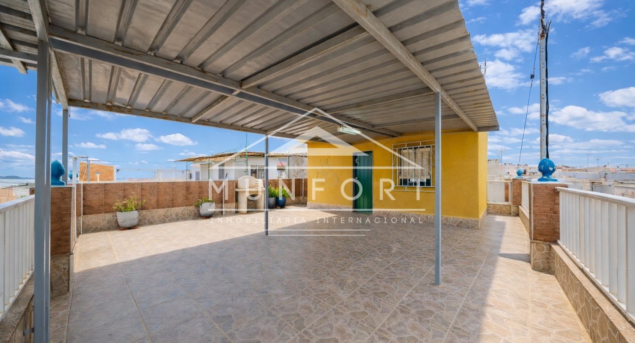 Resale - Bungalows -
Los Nietos