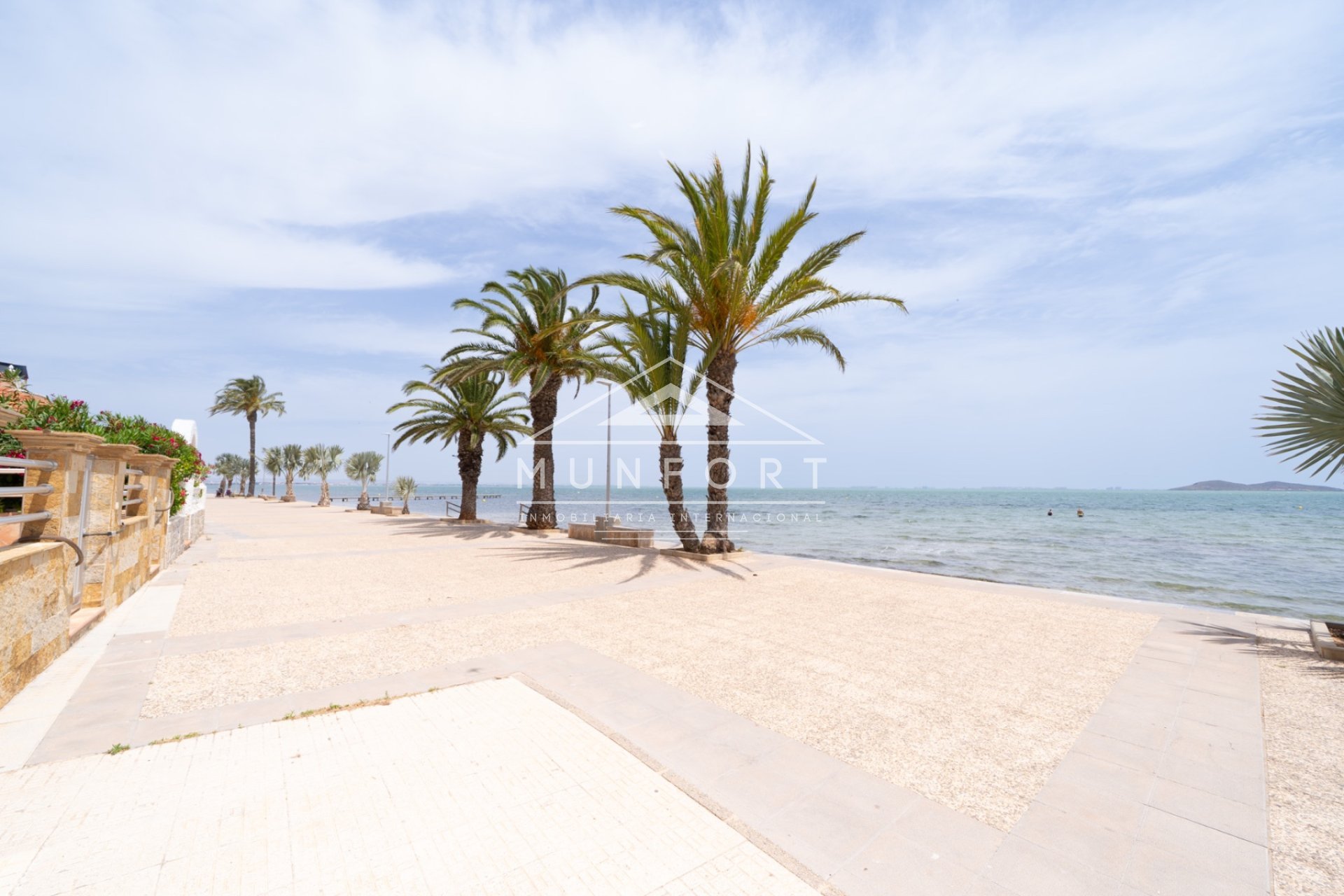 Resale - Bungalows -
Los Urrutias