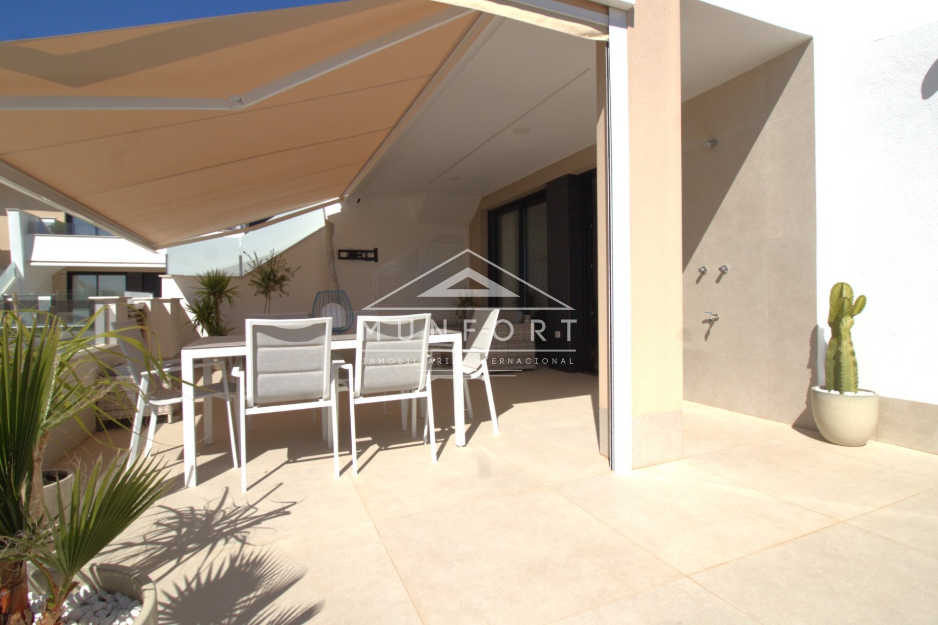 Resale - Bungalows -
Mar de Cristal