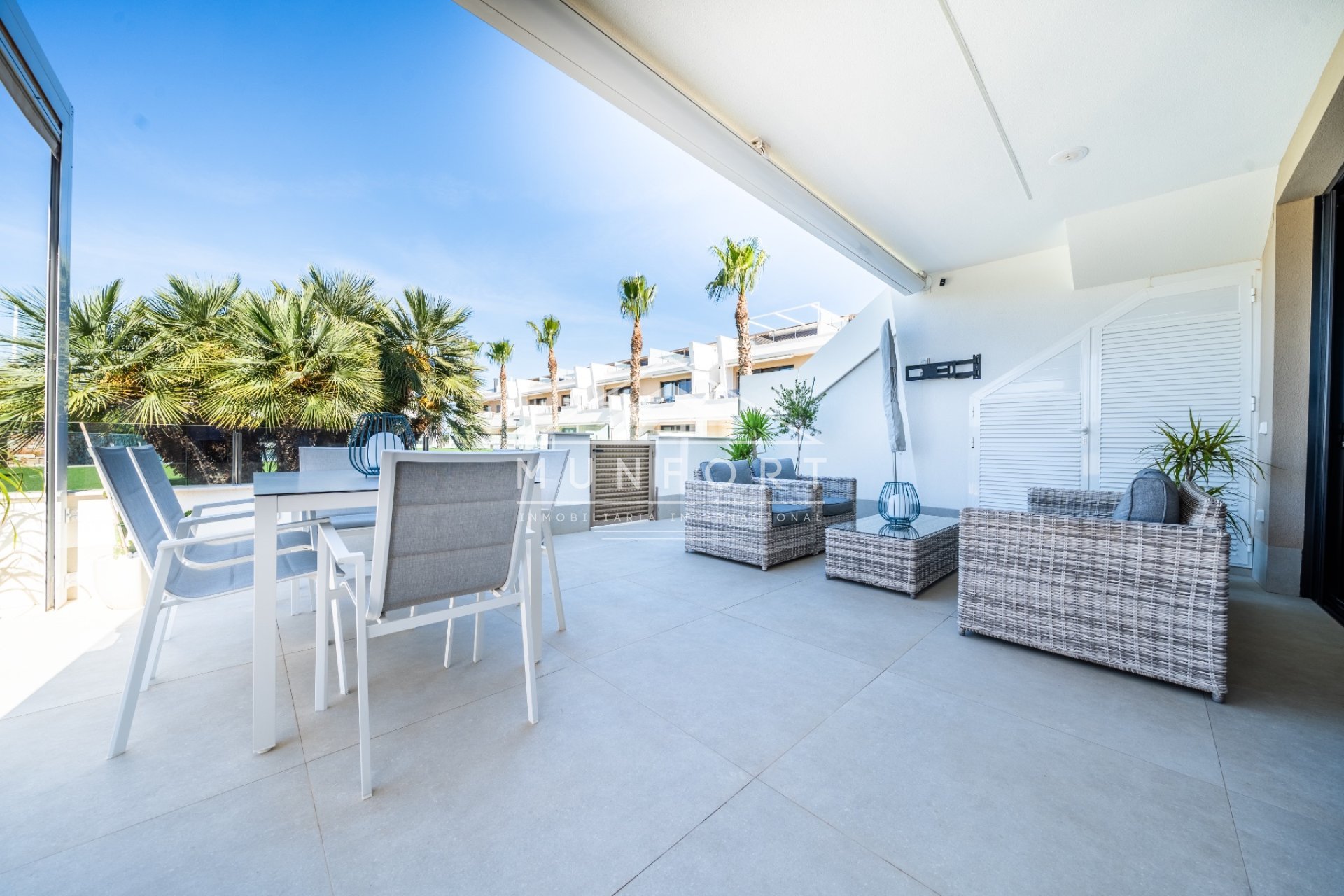 Resale - Bungalows -
Mar de Cristal