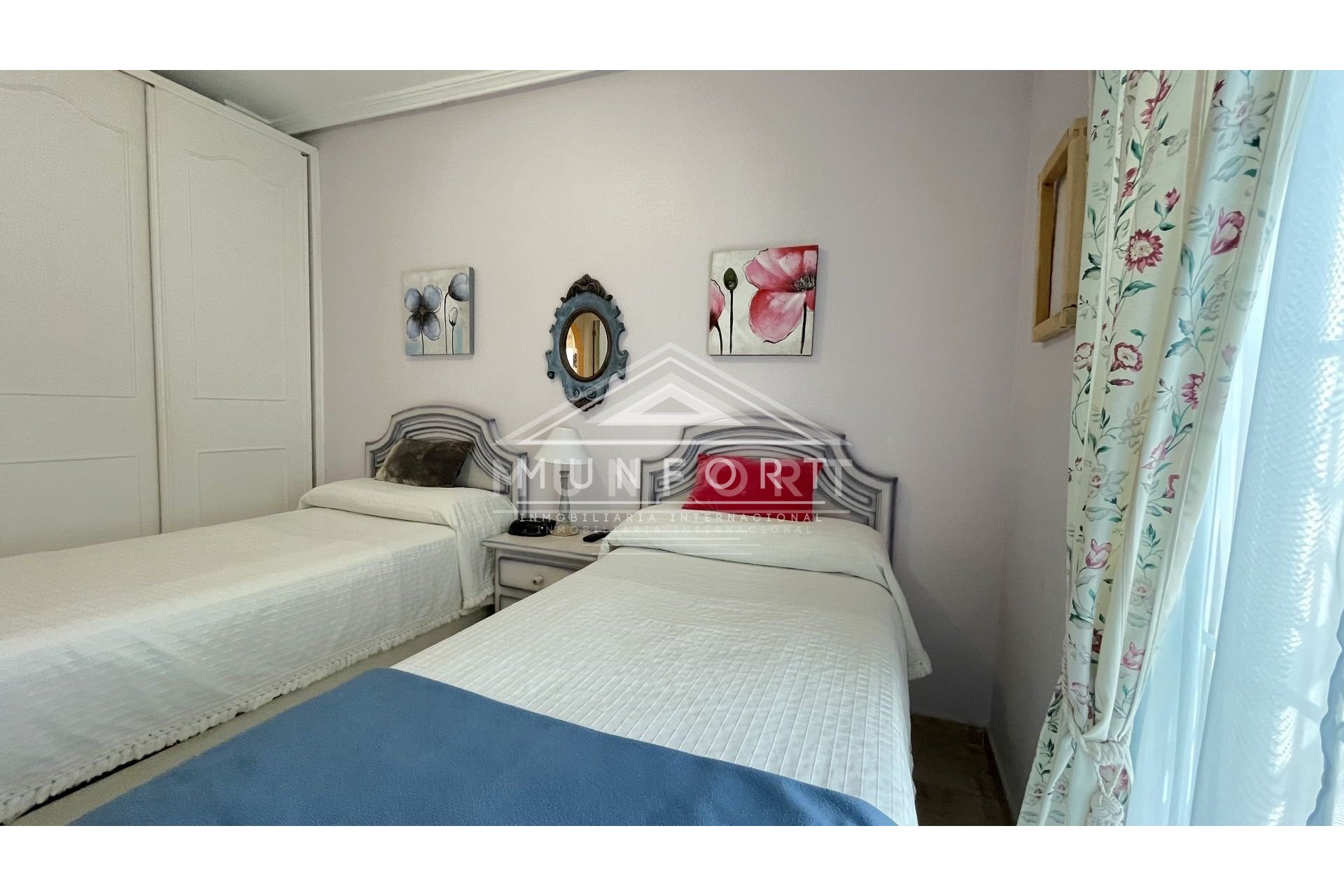 Resale - Bungalows -
Orihuela Costa - La Zenia