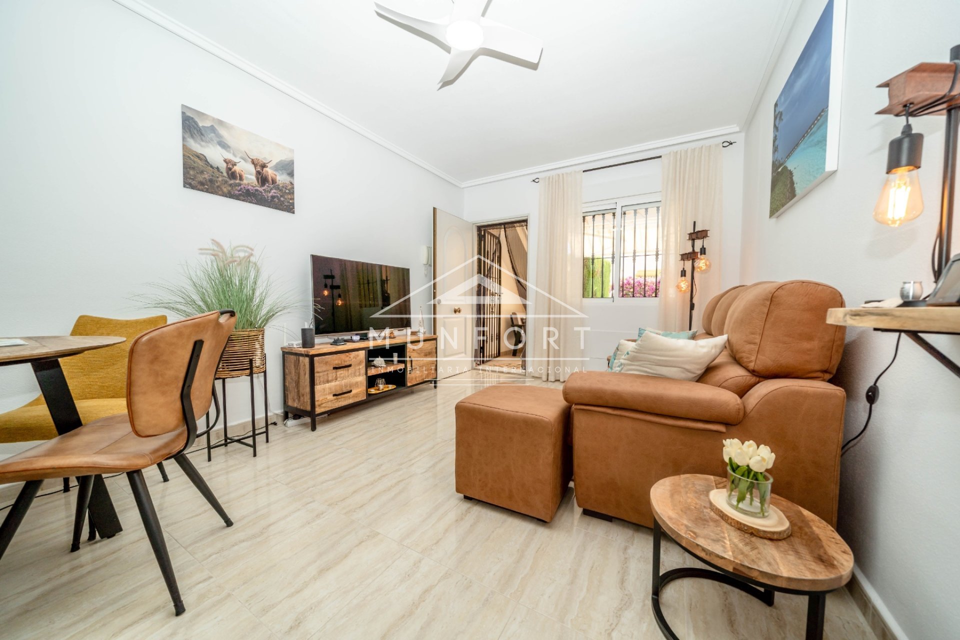 Resale - Bungalows -
Orihuela Costa - Los Dolses