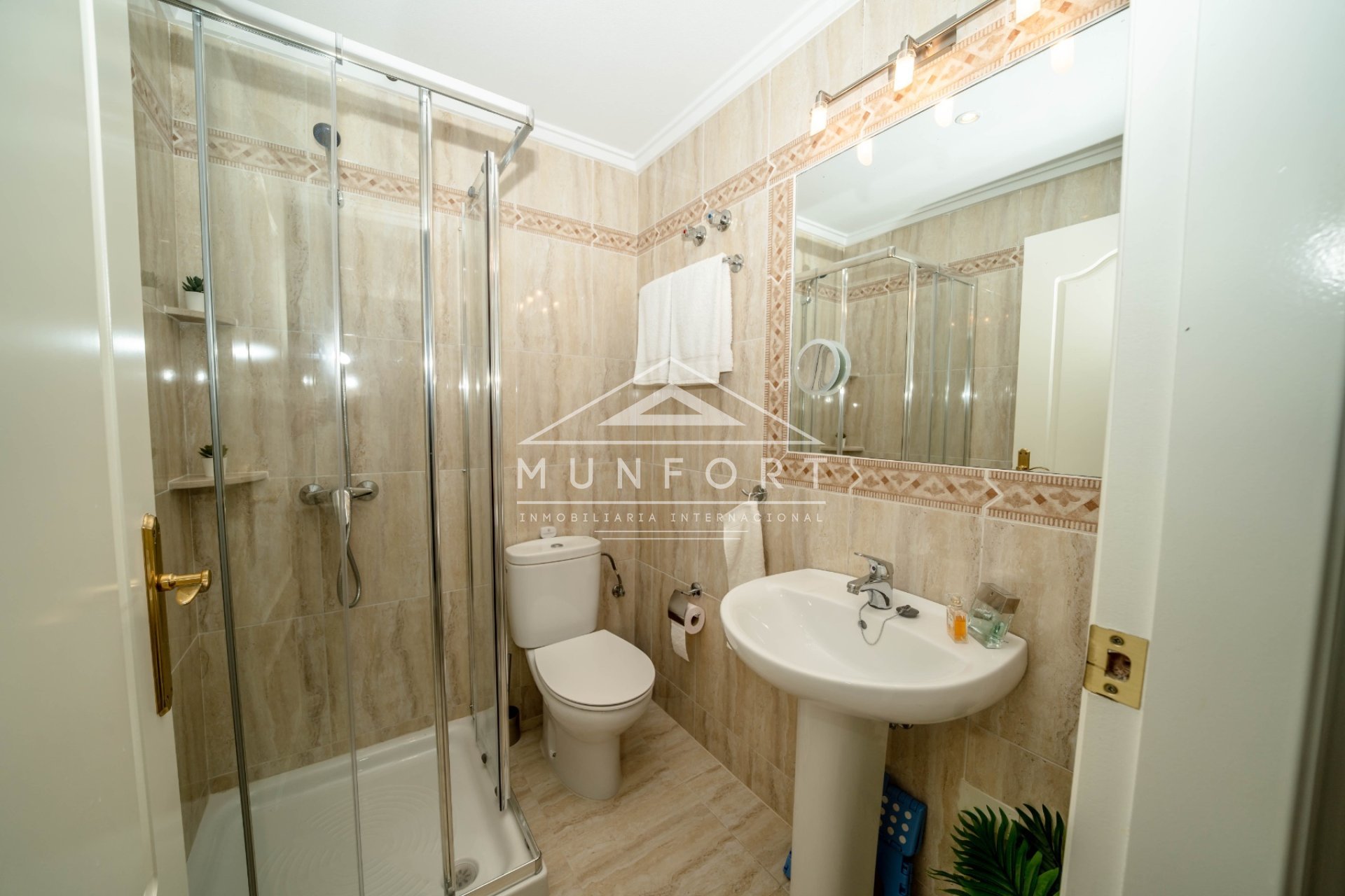 Resale - Bungalows -
Orihuela Costa - Los Dolses