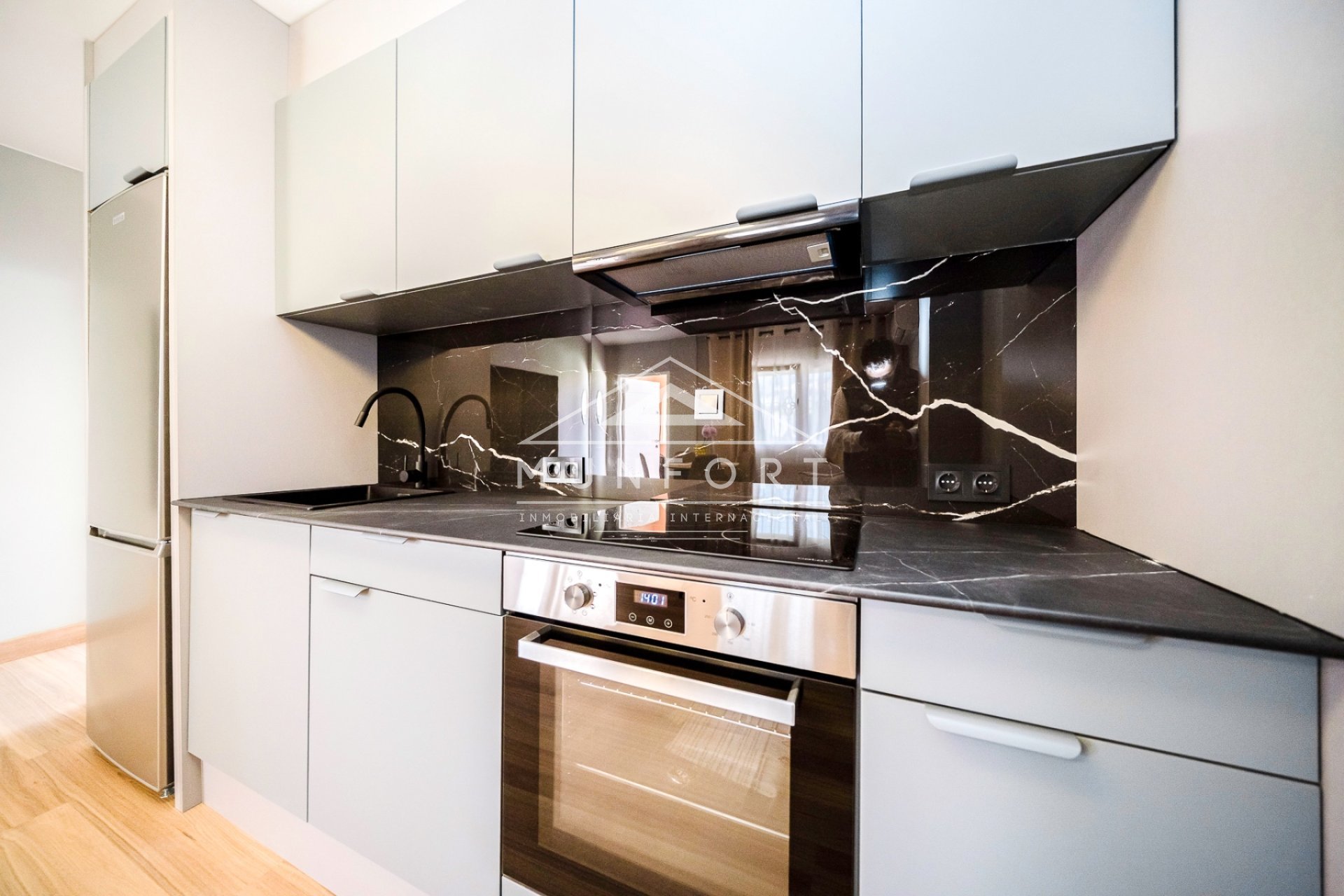 Resale - Bungalows -
Orihuela Costa - Villamartín