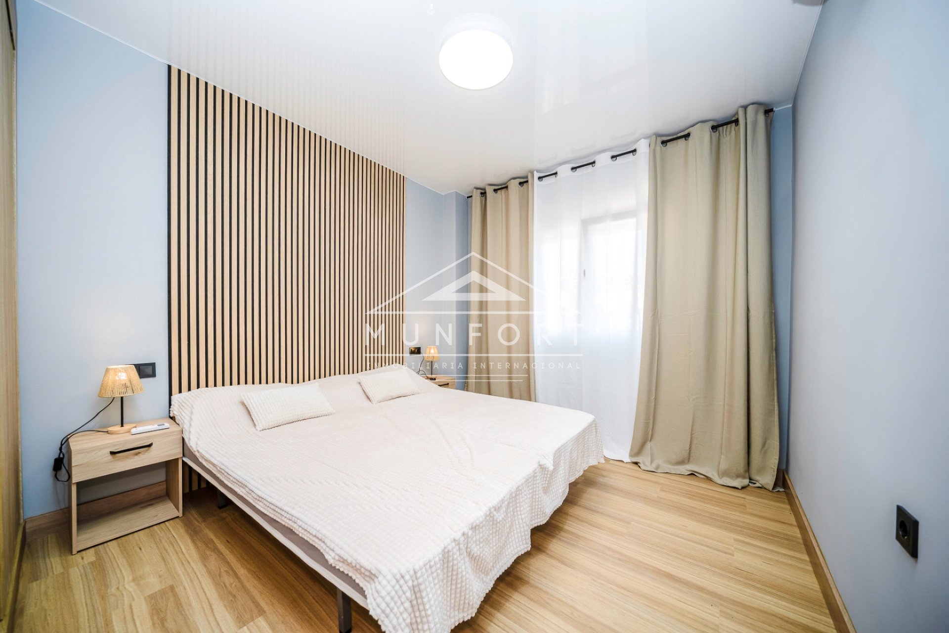 Resale - Bungalows -
Orihuela Costa - Villamartín