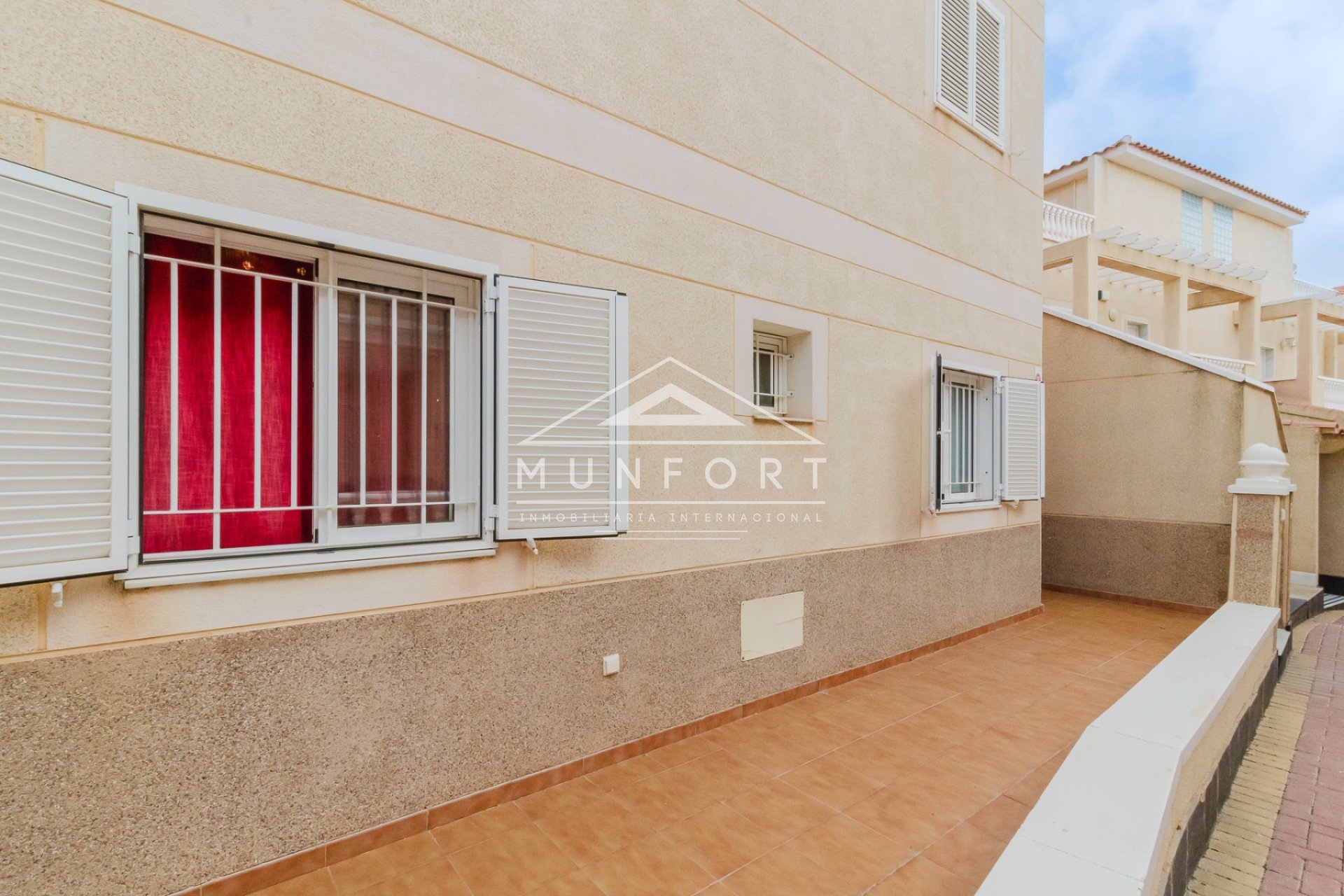 Resale - Bungalows -
Orihuela Costa - ZENIAMAR