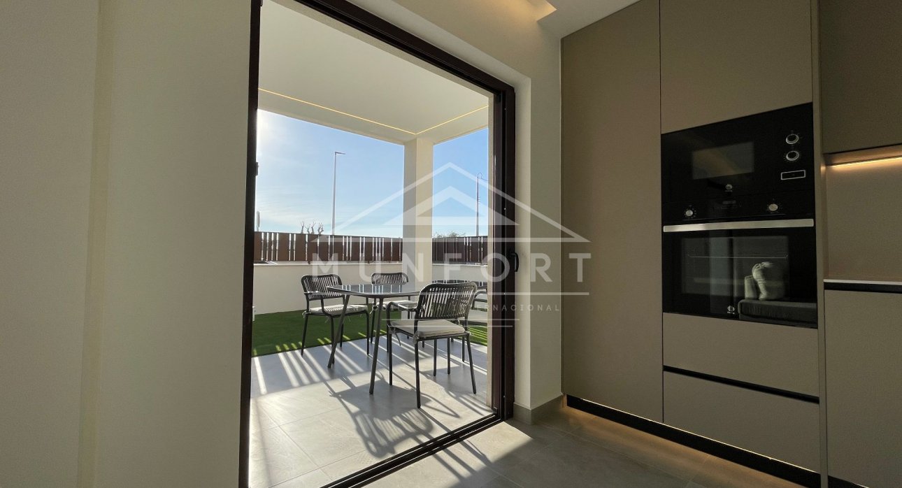 Resale - Bungalows -
Pilar de la Horadada