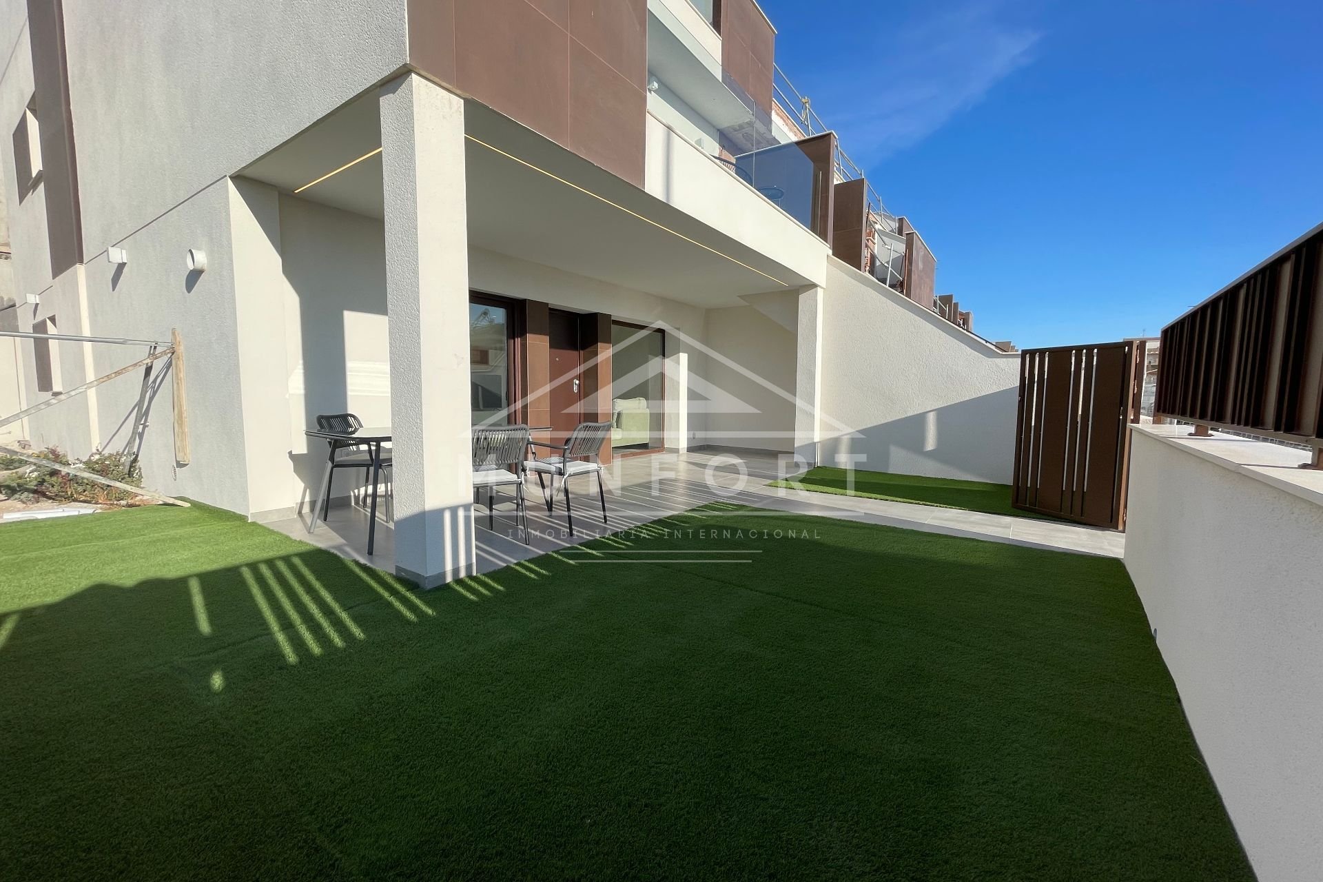 Resale - Bungalows -
Pilar de la Horadada