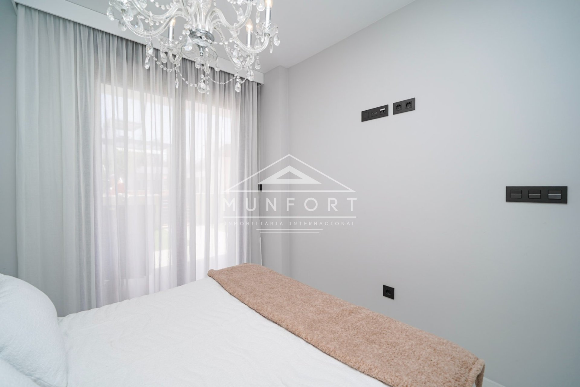 Resale - Bungalows -
Pilar de la Horadada