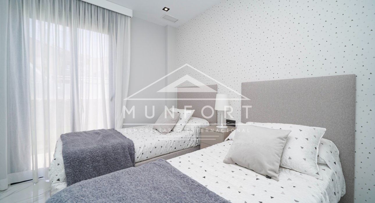 Resale - Bungalows -
Pilar de la Horadada