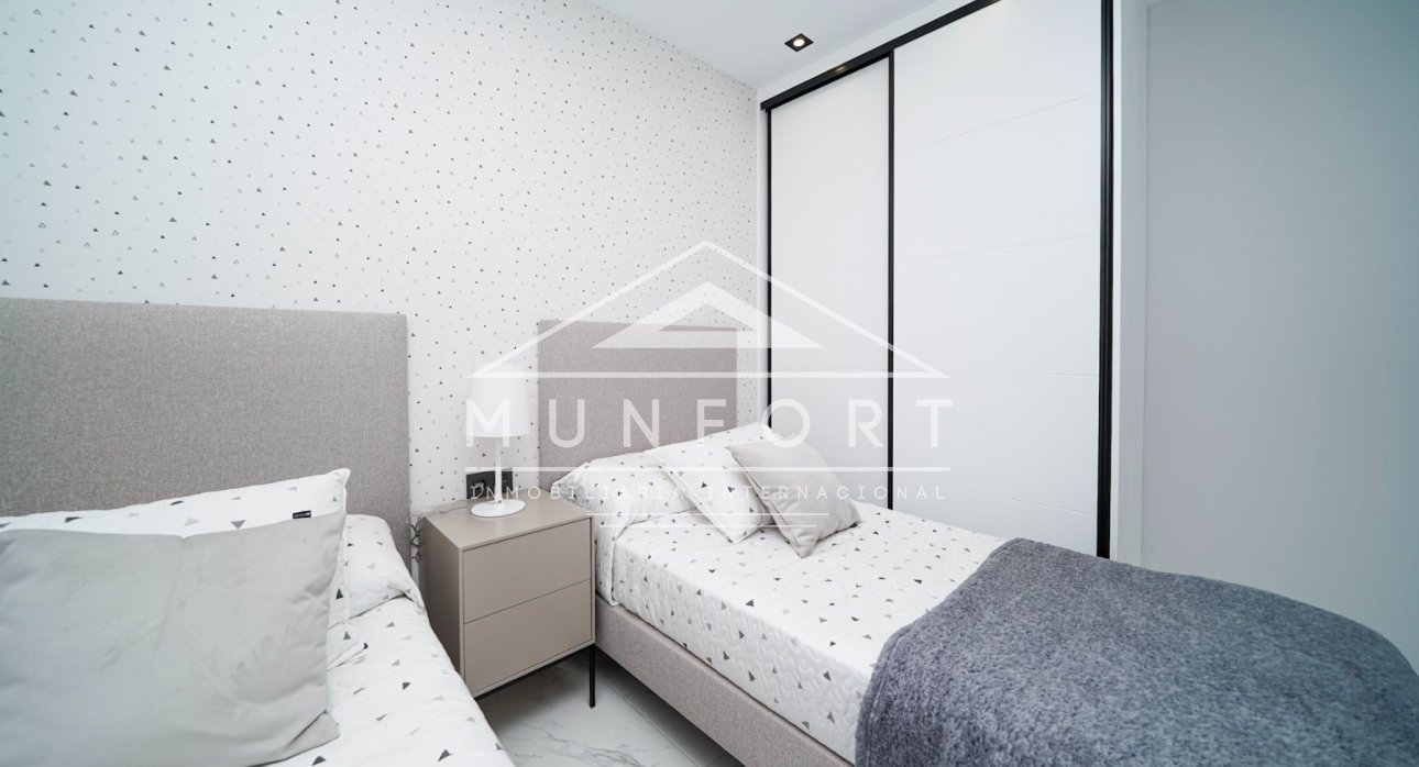 Resale - Bungalows -
Pilar de la Horadada