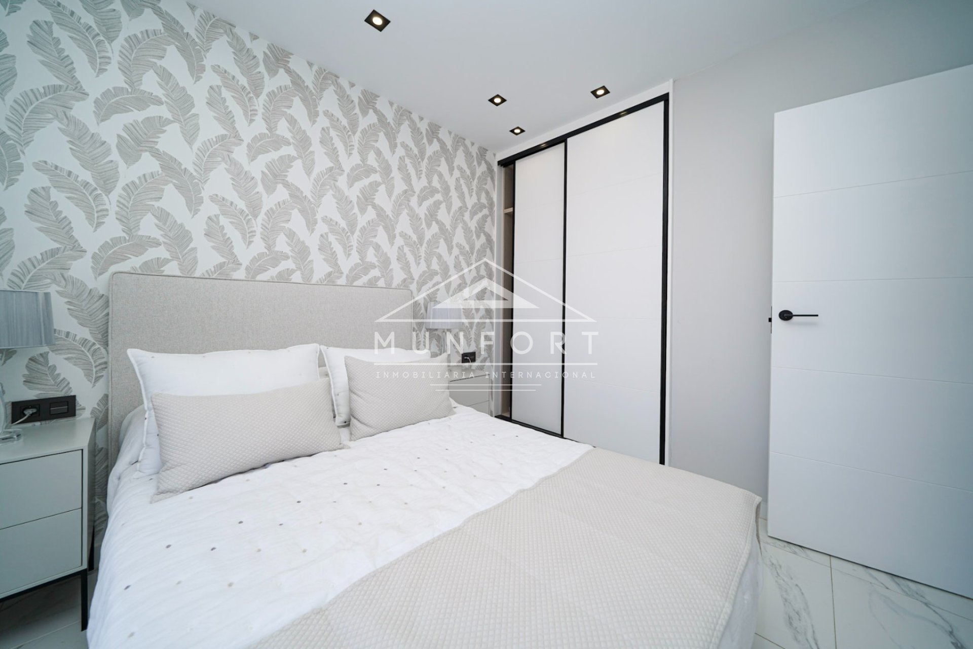 Resale - Bungalows -
Pilar de la Horadada