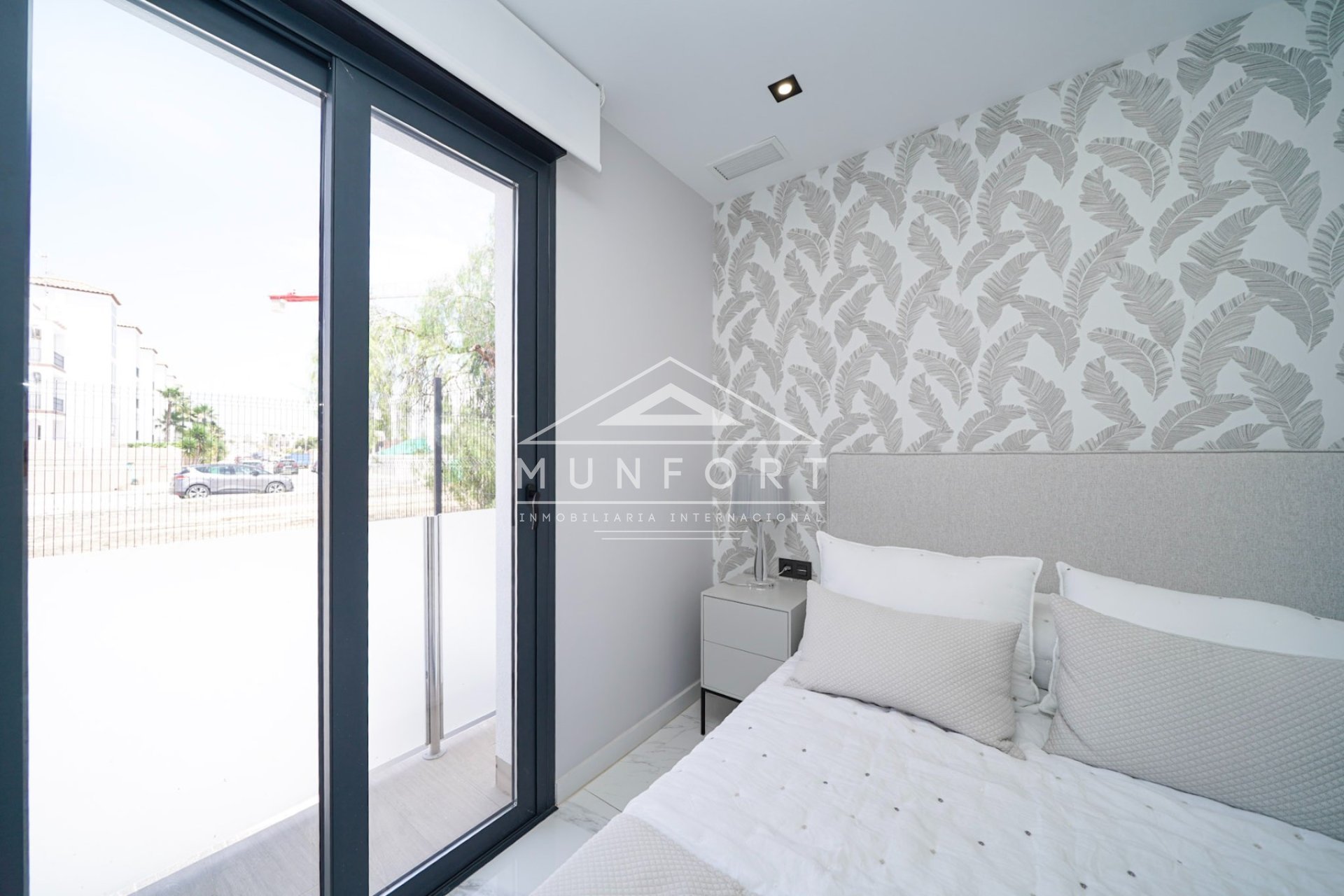 Resale - Bungalows -
Pilar de la Horadada