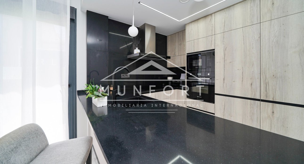 Resale - Bungalows -
Pilar de la Horadada