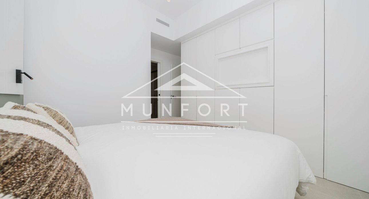 Resale - Bungalows -
Pilar de la Horadada