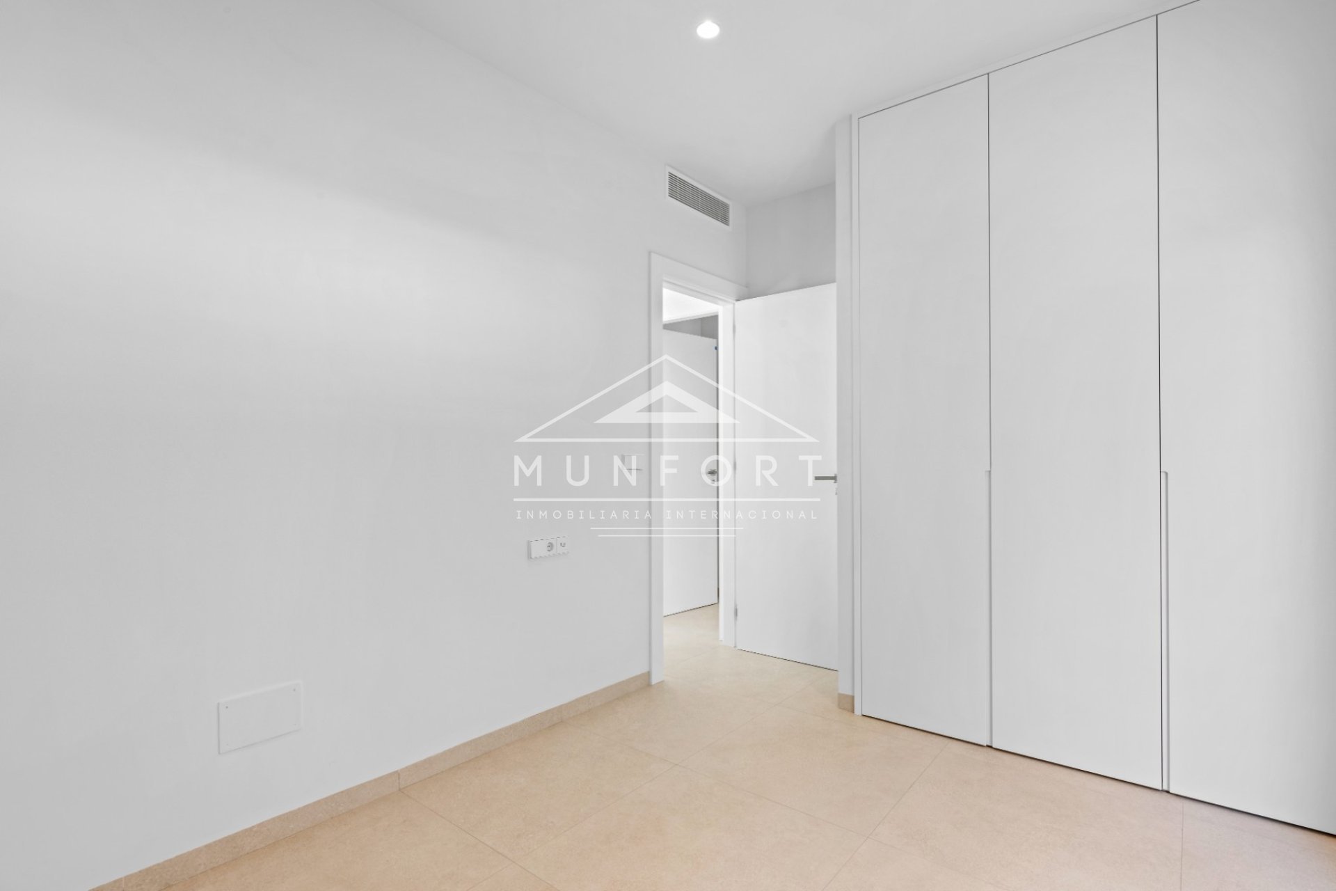 Resale - Bungalows -
Pilar de la Horadada