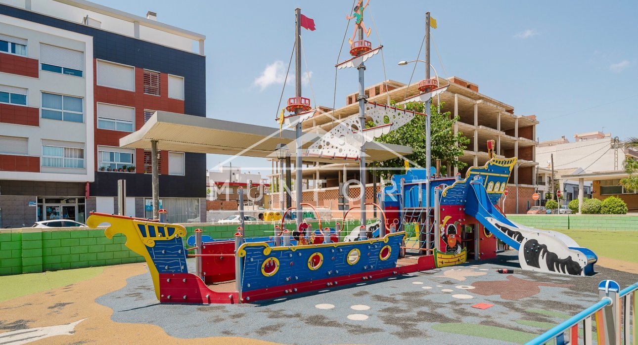 Resale - Bungalows -
Pilar de la Horadada