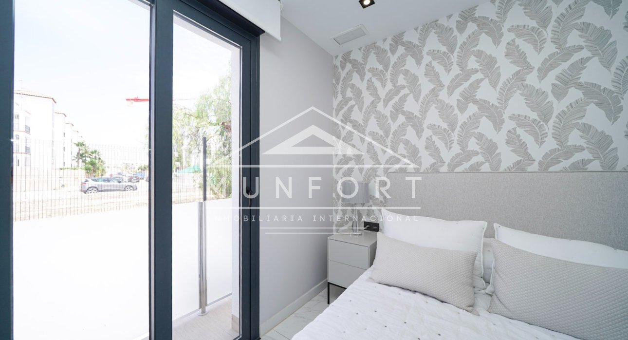 Resale - Bungalows -
Pilar de la Horadada