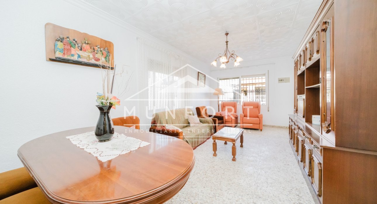 Resale - Bungalows -
Pilar de la Horadada