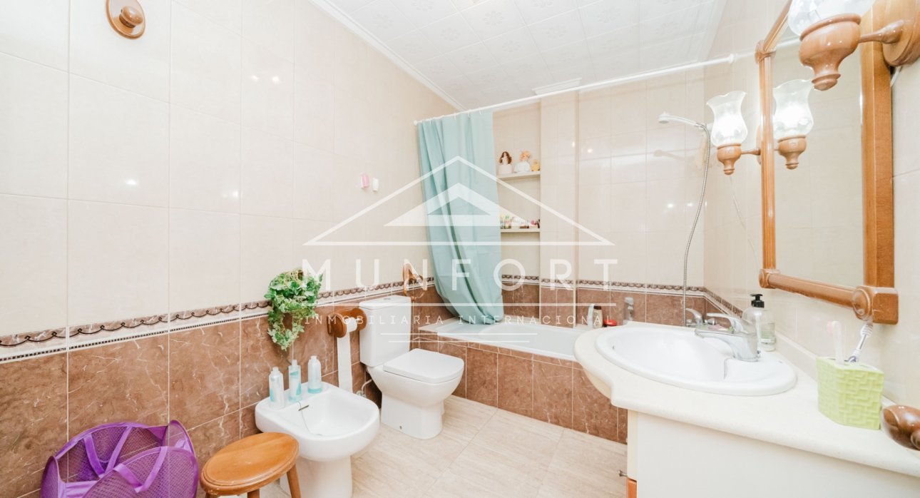 Resale - Bungalows -
Pilar de la Horadada