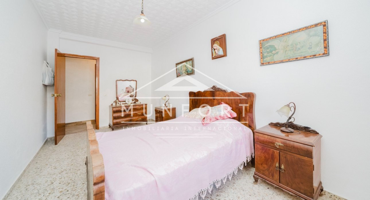 Resale - Bungalows -
Pilar de la Horadada